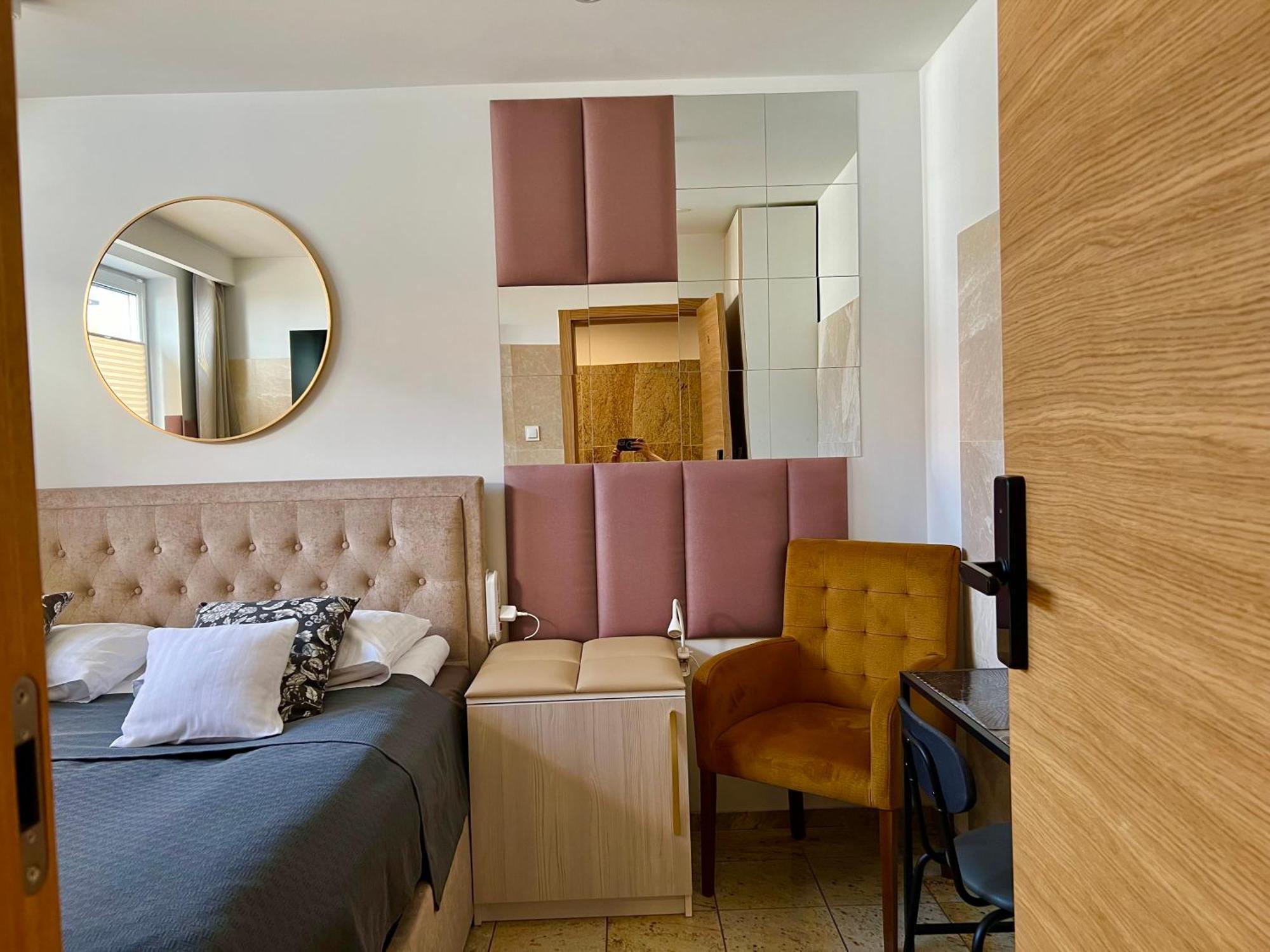 North Nest Luxury Suites Gdansk Room photo